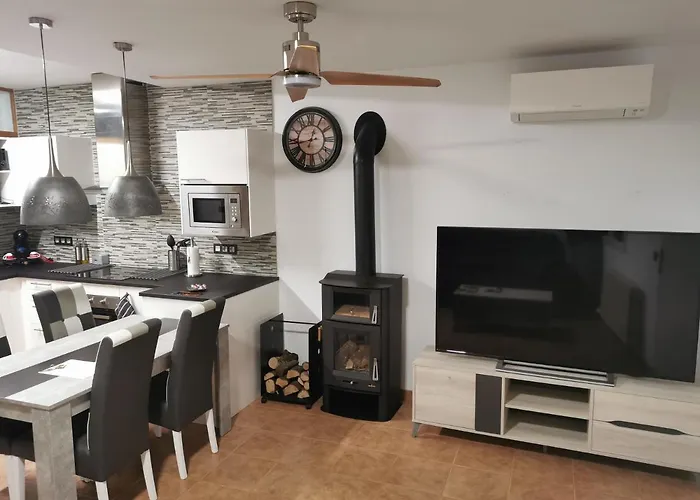 Loft Romantic Ca L'enric Vique-baix Emporda Apartment